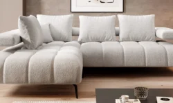 Stylowa sofa Magnetic L1 w nowoczesnym salonie, tapicerowana tkaniną w jasnym kolorze