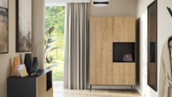 Szafa uchylna Lanzzi 120 w kolorze czarny mat z dębem artisan, złote uchwyty, nowoczesny design