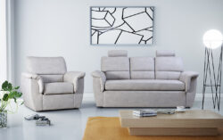 Sofa Diana Largo 12 w nowoczesnym salonie, tapicerowana tkaniną w jasnym kolorze