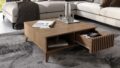 Stolik kawowy Entsian w kolorze dąb artisan z szufladą i półką, nowoczesny design