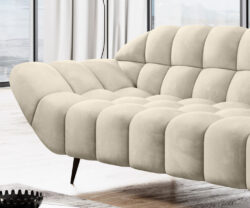 Stylowa sofa Gappa 2 osobowa w tkaninie Monolith-2 na czarnych nóżkach, nowoczesny design
