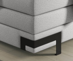 Łóżko tapicerowane Kano 140x200 z regulowanymi zagłówkami i pojemnikami na pościel na czarnych metalowych nóżkach