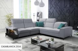 Narożnik nierozkładany Belutti III w tkaninie Casablanca-2301, nowoczesny szary mebel tapicerowany z metalowymi nóżkami