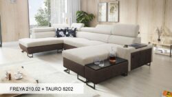 Narożnik U rozkładany Melody VI w tkaninie Freya-210.18 i Tauro 8207 z regulowanymi zagłówkami i barem