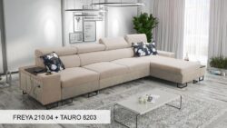 Narożnik rozkładany Melody XII Mini w tkaninie Freya-210.18 i Tauro 8207 z regulowanymi zagłówkami i barem