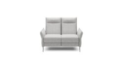 Sofa Xavi 2 osobowa w tkaninie Modesto-492 z funkcją relaks i metalowymi nóżkami w kolorze czarnym