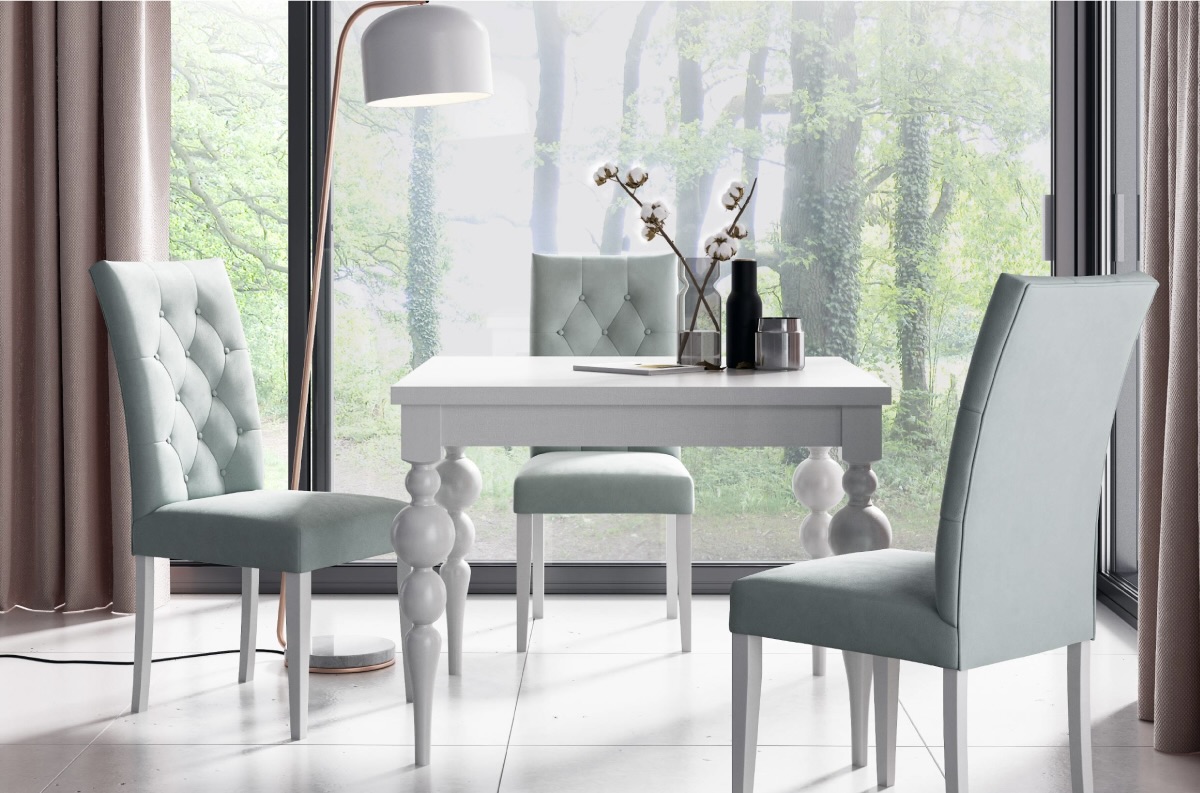 Krzesło tapicerowane MW85 z drewna bukowego w klasycznym stylu na białym tle